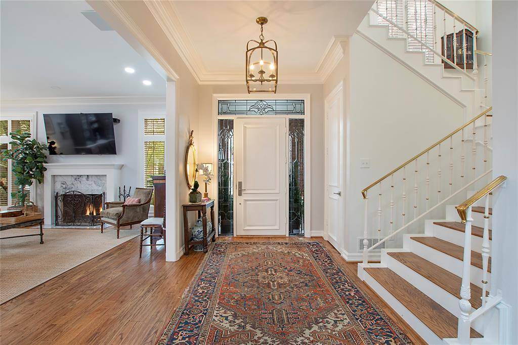 7615 Marquette Street, Dallas, TX 75225