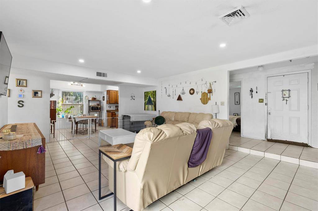 3721 French Wood Drive, Arlington, TX 76016