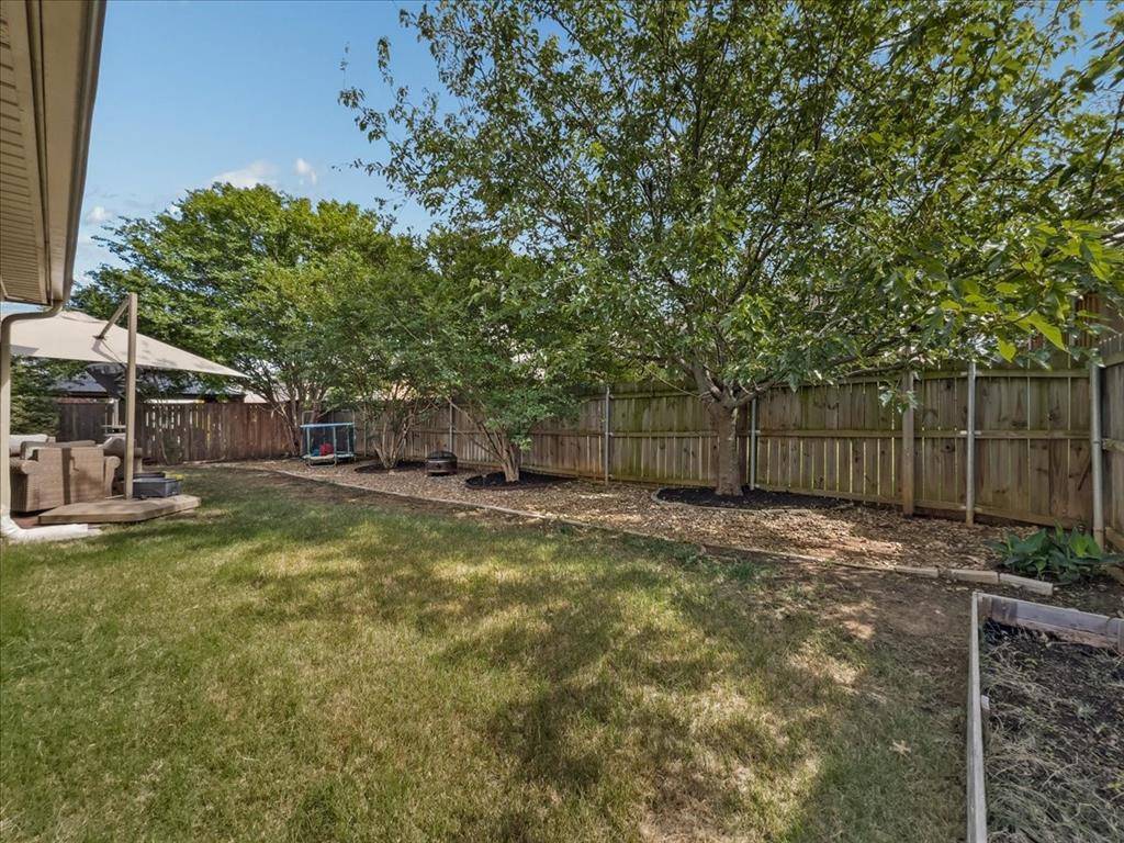 2514 Mustang Drive, Arlington, TX 76001