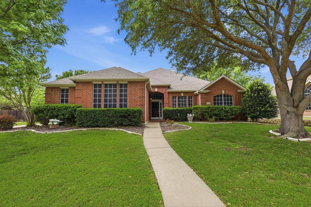 1811 Clear Summit Lane, Mansfield, TX 76063