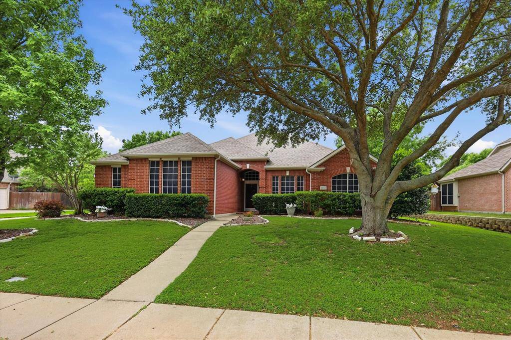 1811 Clear Summit Lane, Mansfield, TX 76063