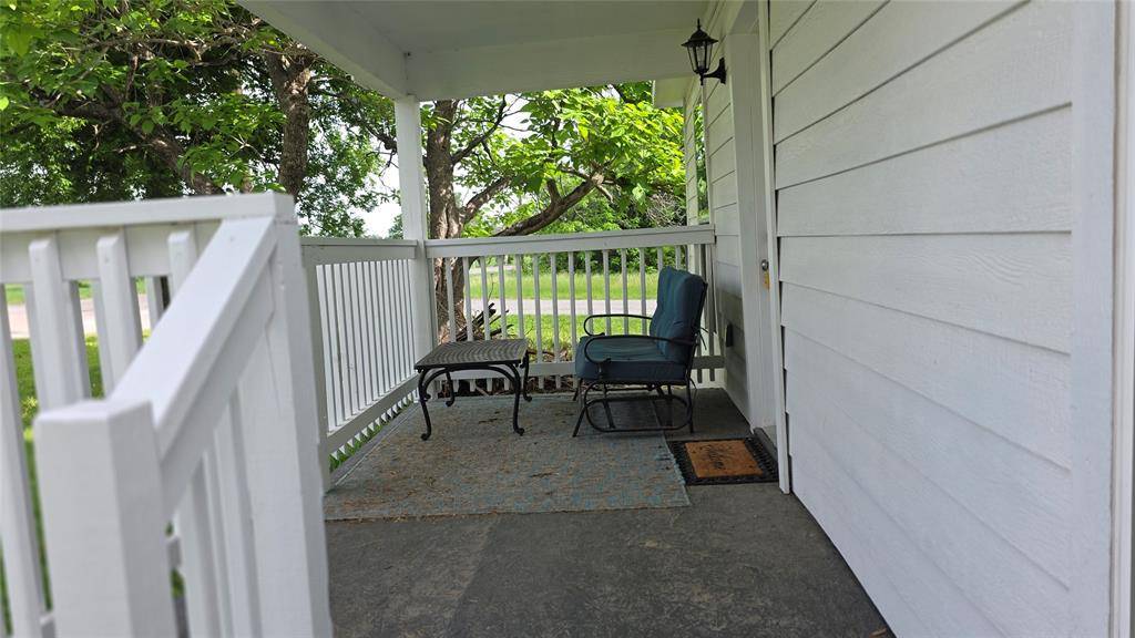 1624 Cedar Street, Bonham, TX 75418