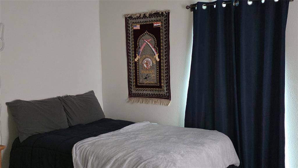 1624 Cedar Street, Bonham, TX 75418