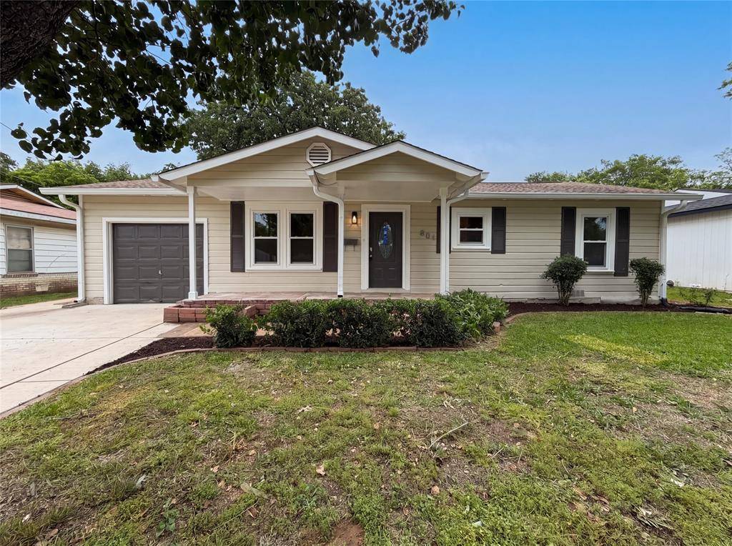 801 Cannon Drive, Euless, TX 76040