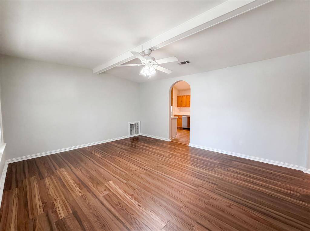 801 Cannon Drive, Euless, TX 76040