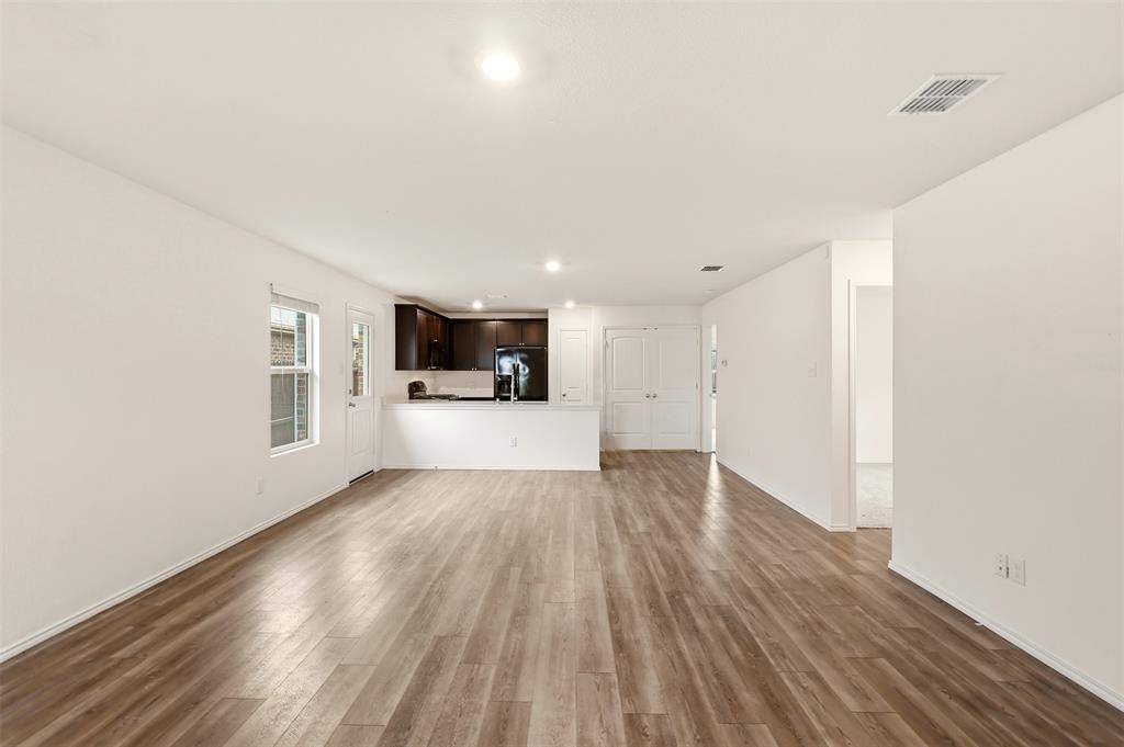 2804 Highgarden Trail, Crandall, TX 75114