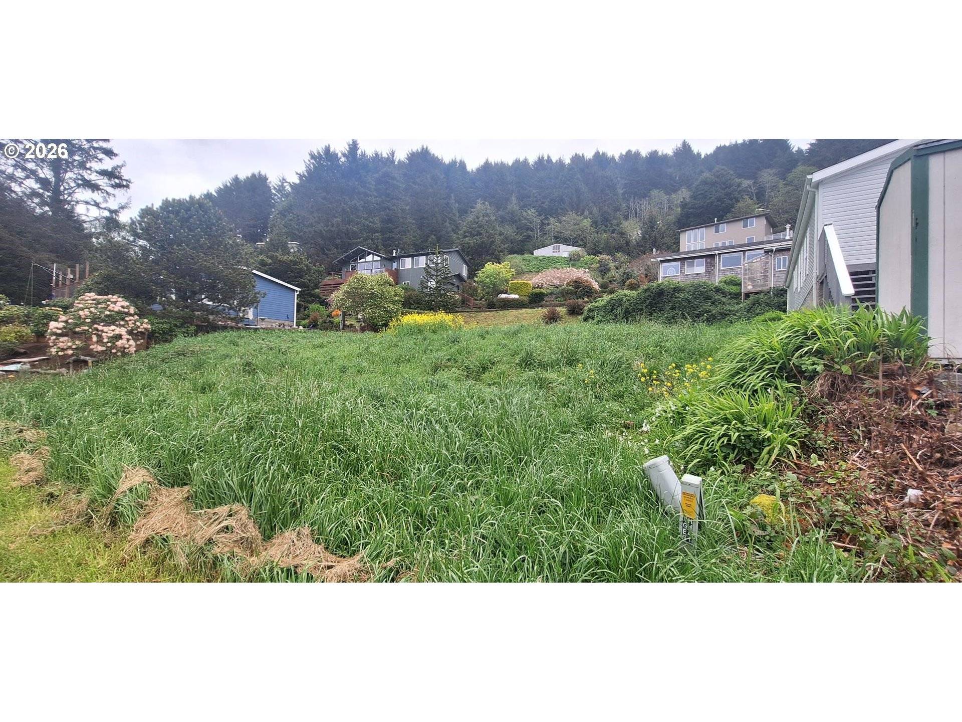 87 GREENHILL DR, Yachats, OR 97498