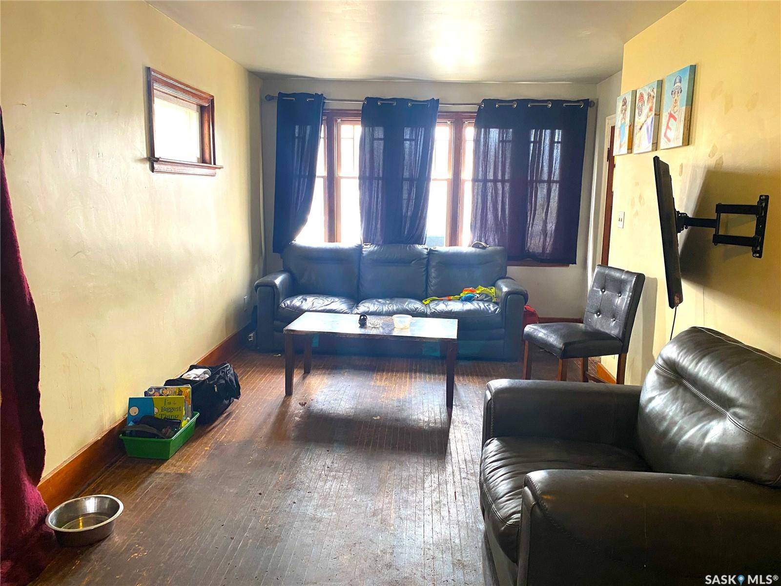 1234 G AVENUE N, Saskatoon, SK S7L 2A4