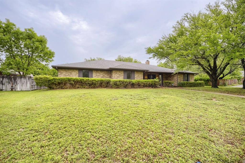 1203 Westminister Lane, Duncanville, TX 75137