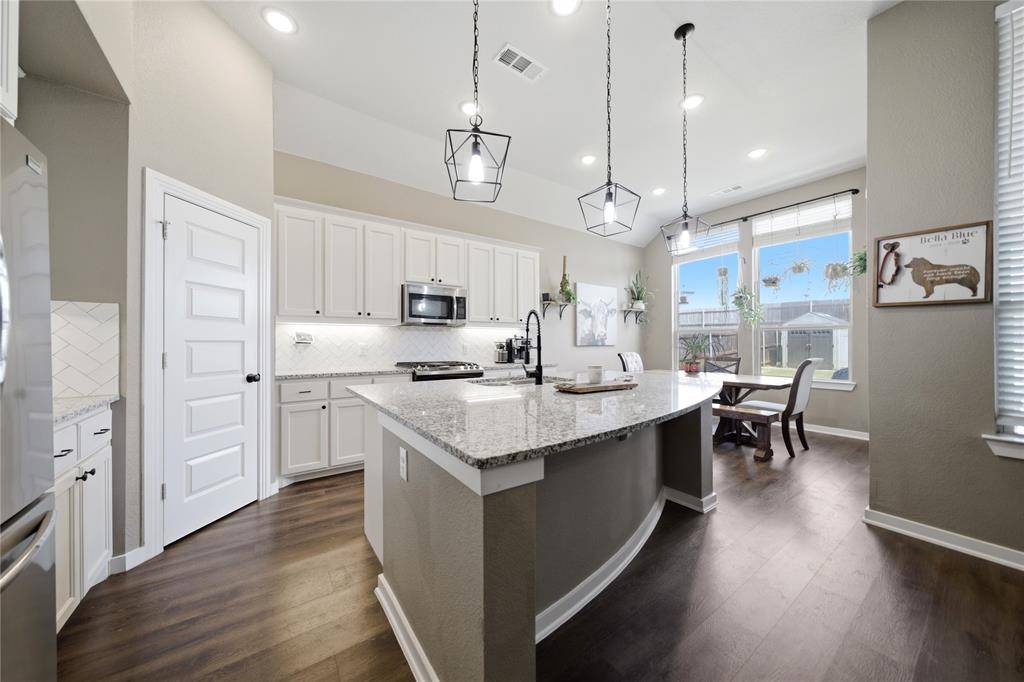 2127 Mossbrook Drive, Royse City, TX 75189