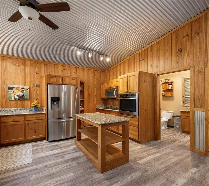 7355 County Road 456, Stephenville, TX 76401