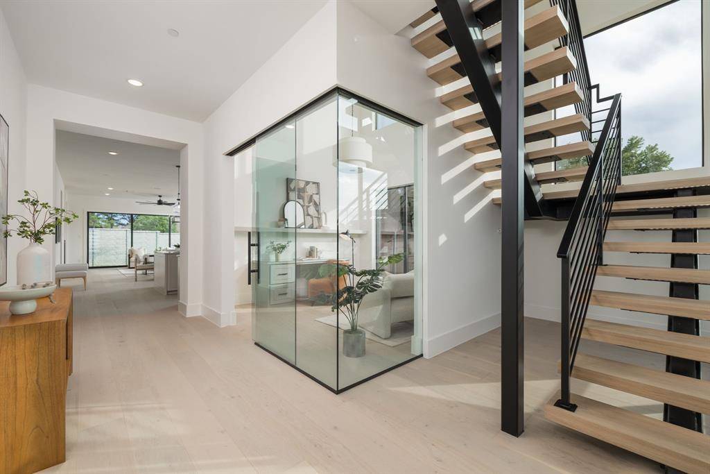 2970 Kosse Court, Grapevine, TX 76051