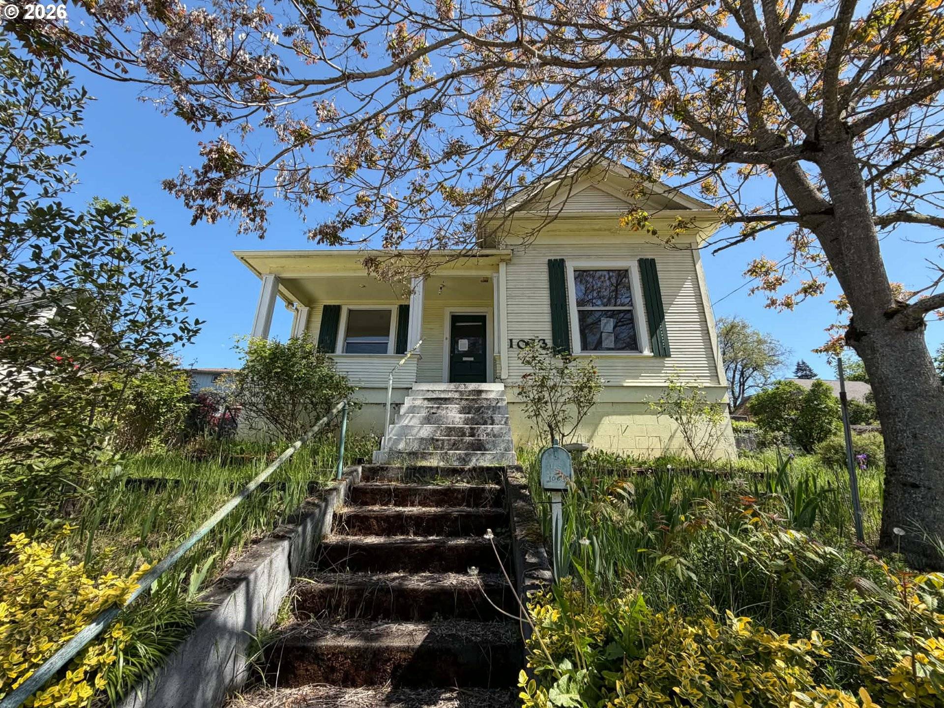 1063 SE JACKSON ST, Roseburg, OR 97470