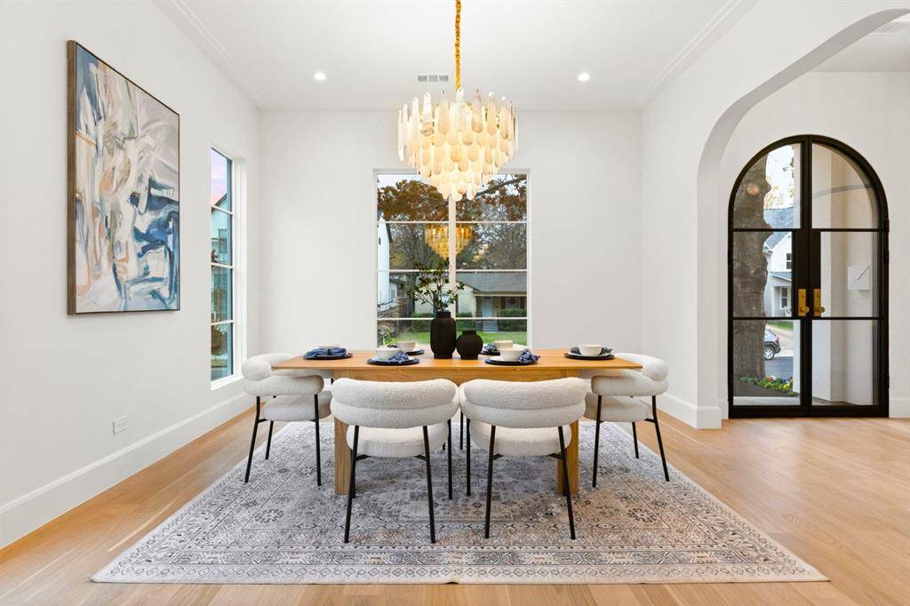 7327 Casa Loma Avenue, Dallas, TX 75214