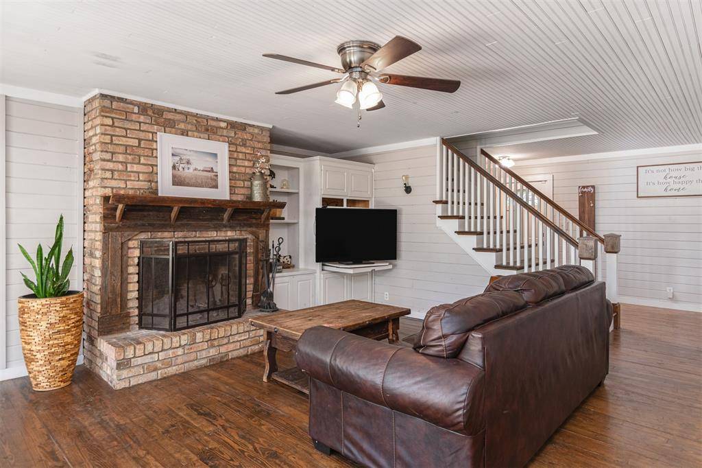 1147 Vz County Road 3417, Wills Point, TX 75169