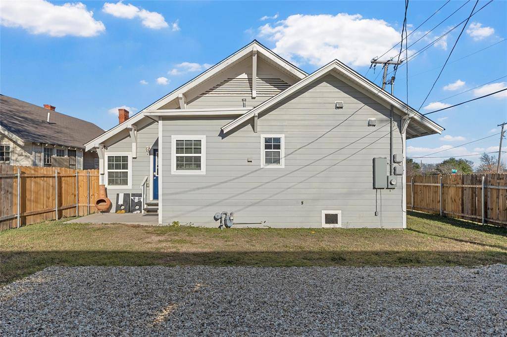 1200 N 15th Street, Waco, TX 76707