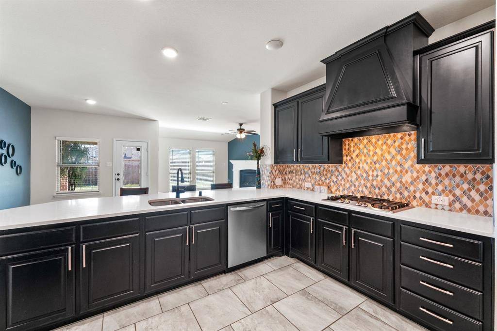 3031 Lily Lane, Heath, TX 75126