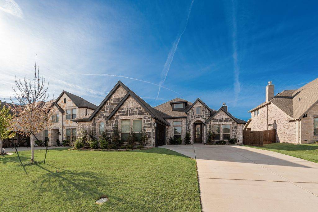 3034 Kenna Court, Midlothian, TX 76065