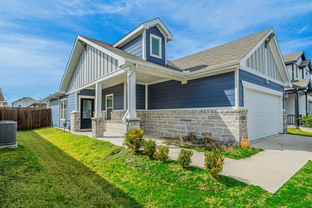 1621 Briar Hunt Drive, Forney, TX 75126