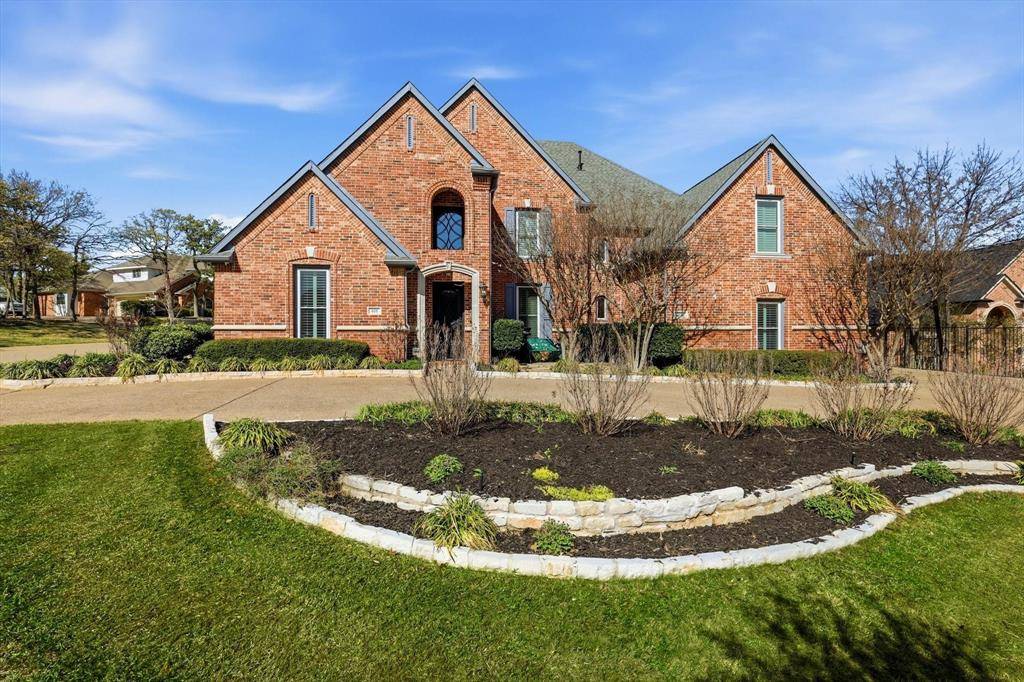 801 Shady Bend Court, Highland Village, TX 75077