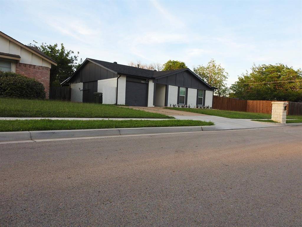 7021 Southampton Drive, North Richland Hills, TX 76182