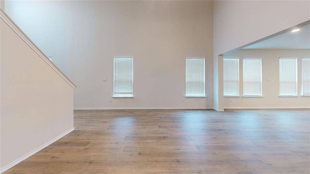 3941 Oak Creek Circle, Denison, TX 75020