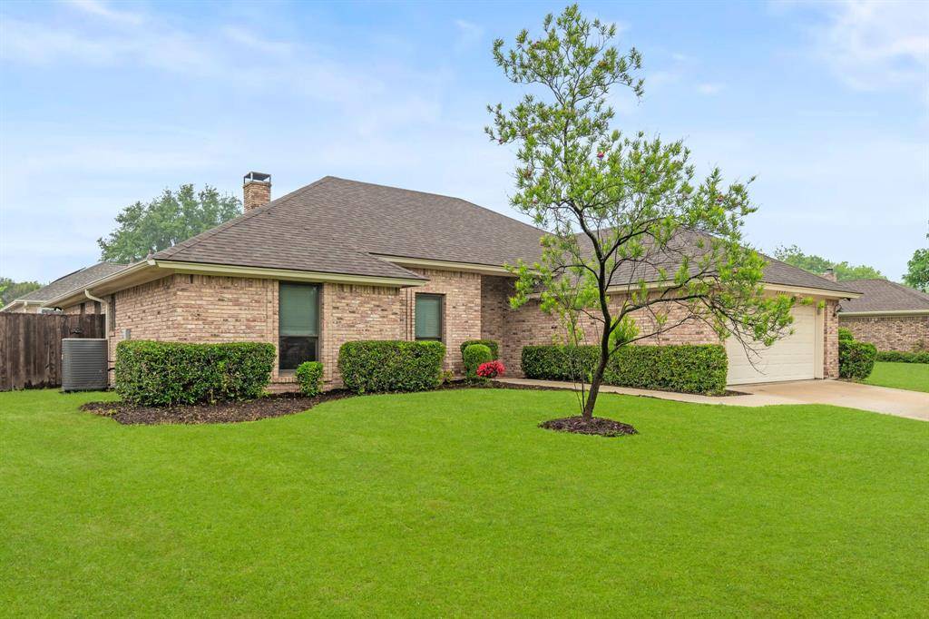 3737 Rolling Meadows Drive, Bedford, TX 76021