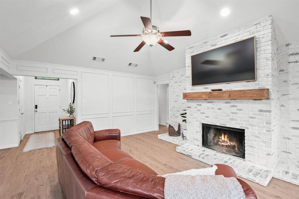 3737 Rolling Meadows Drive, Bedford, TX 76021