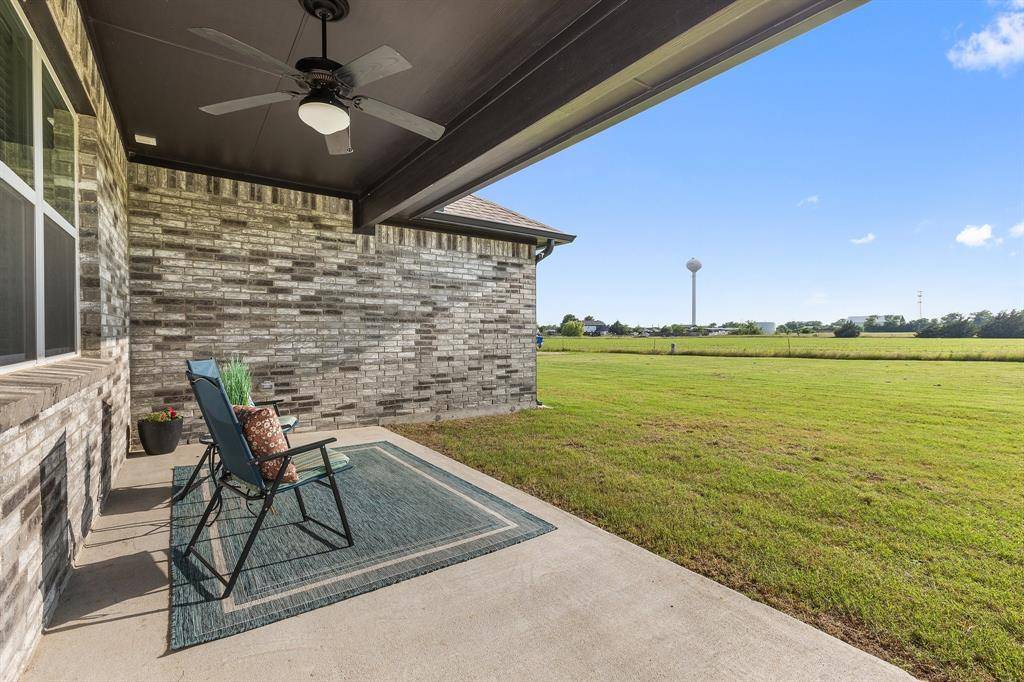 123 Cedar Elm Lane, Nevada, TX 75173