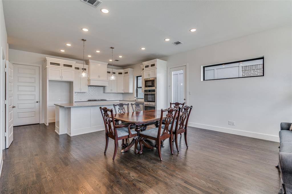 722 Resort Drive, Rowlett, TX 75088