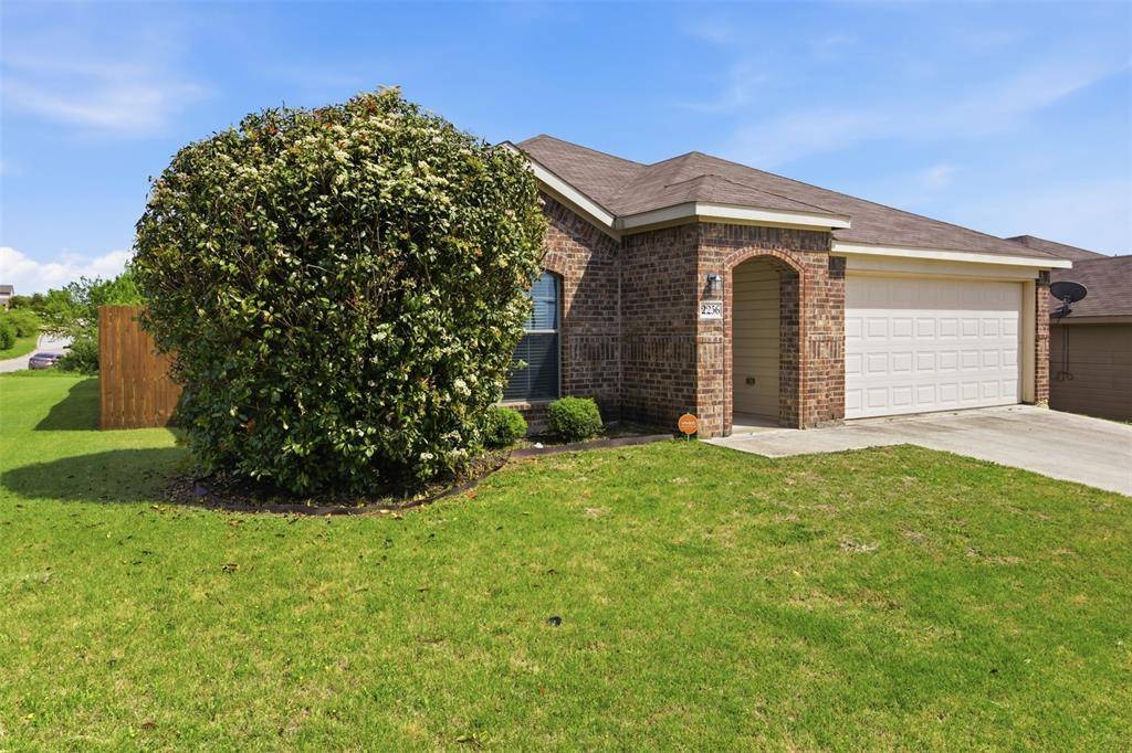 2256 Old Leonard Street, Fort Worth, TX 76119