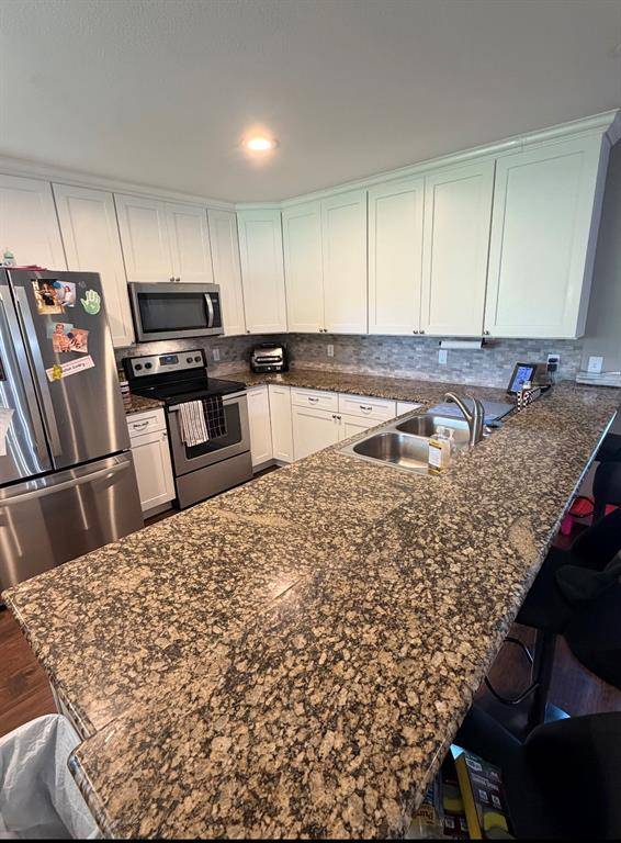 313 Sunset Drive, Comanche, TX 76442