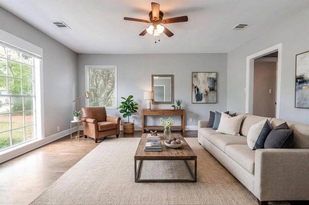 2307 Idaho Avenue, Dallas, TX 75216