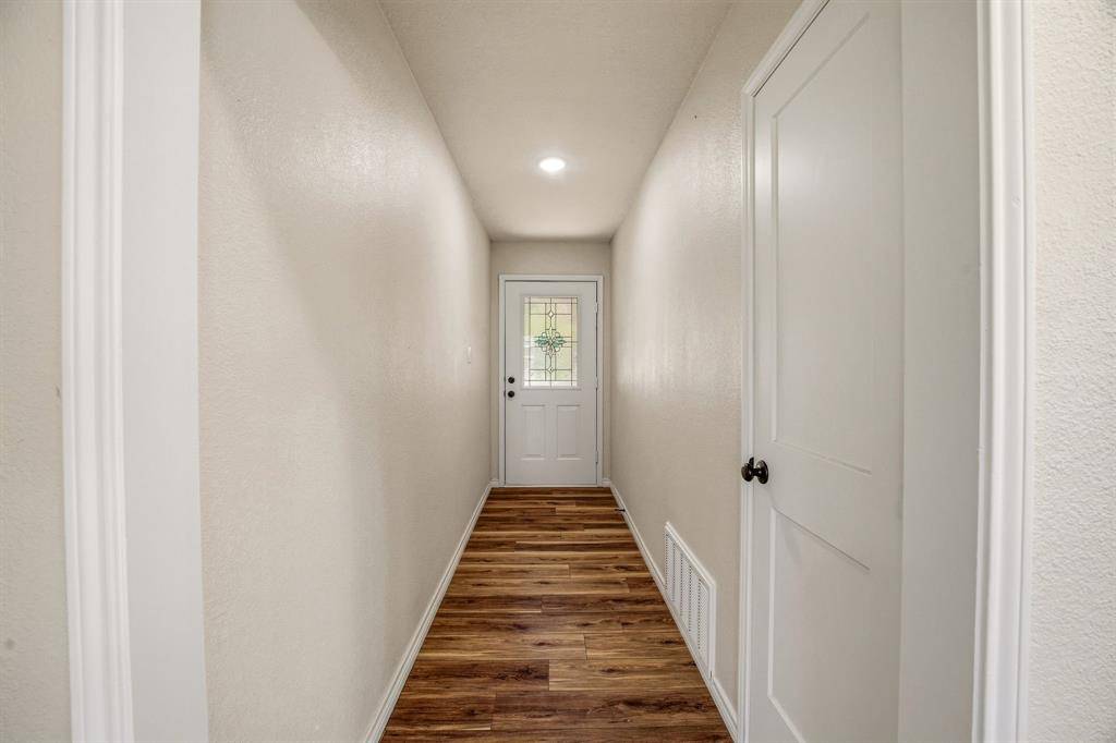 1318 Fairway Drive, Graham, TX 76450