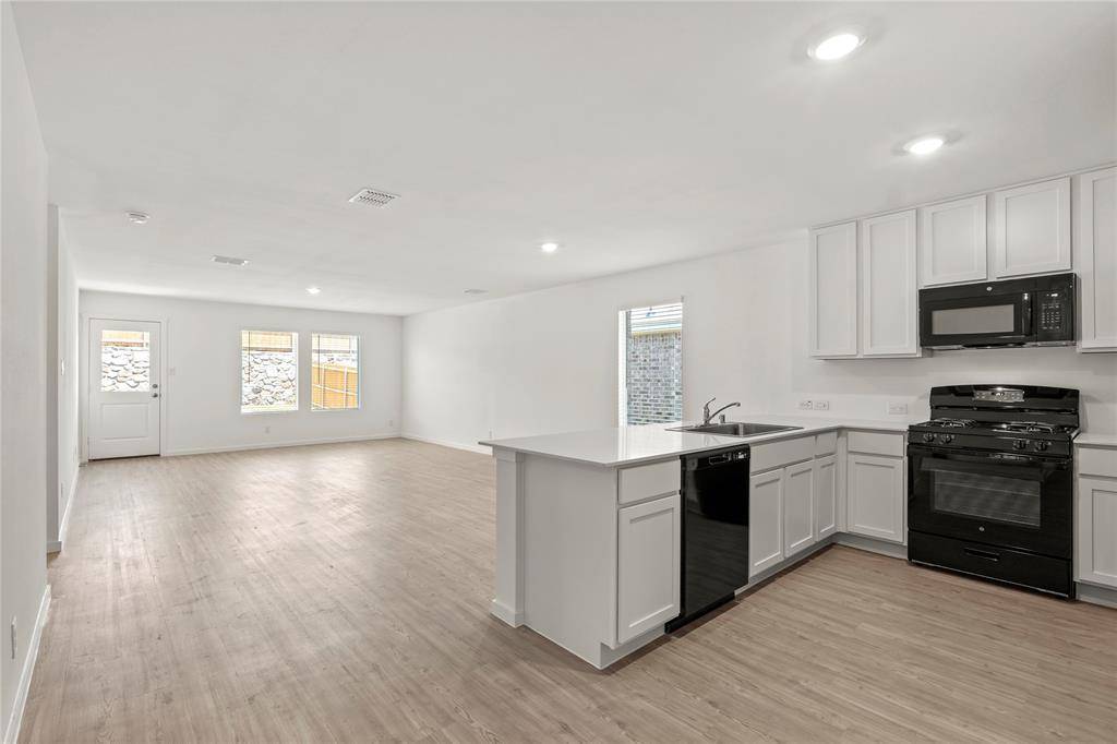 1138 Barbary Fields Street, Forney, TX 75126