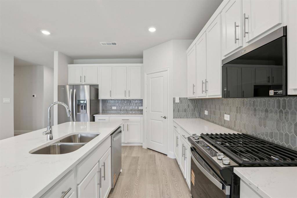 2206 Windy Trail, Princeton, TX 75407