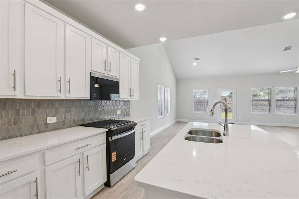 2206 Windy Trail, Princeton, TX 75407