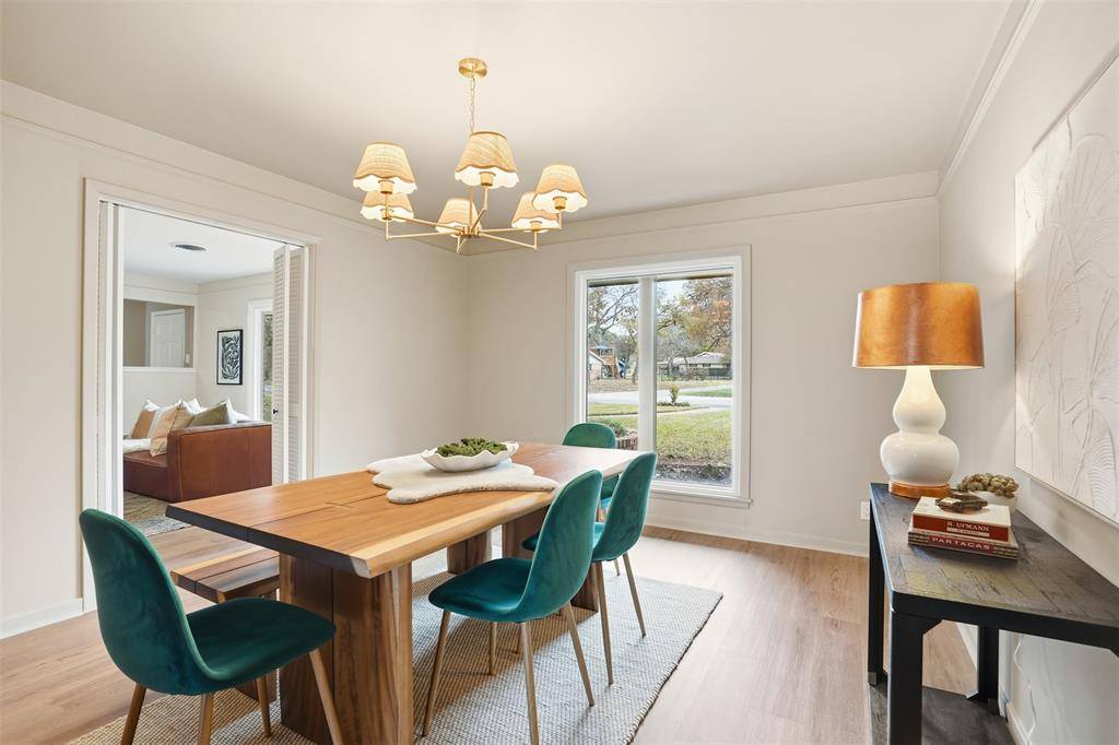 8625 Marys Creek Drive, Benbrook, TX 76116