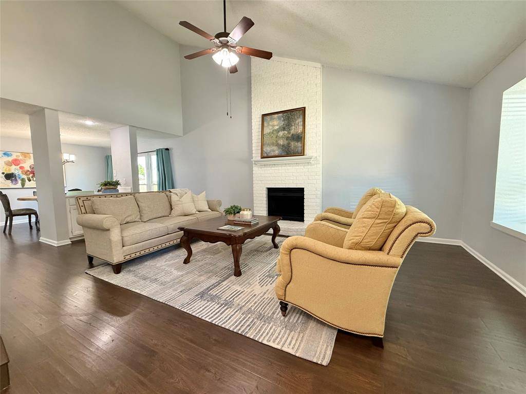 2621 Bayberry Lane, Euless, TX 76039