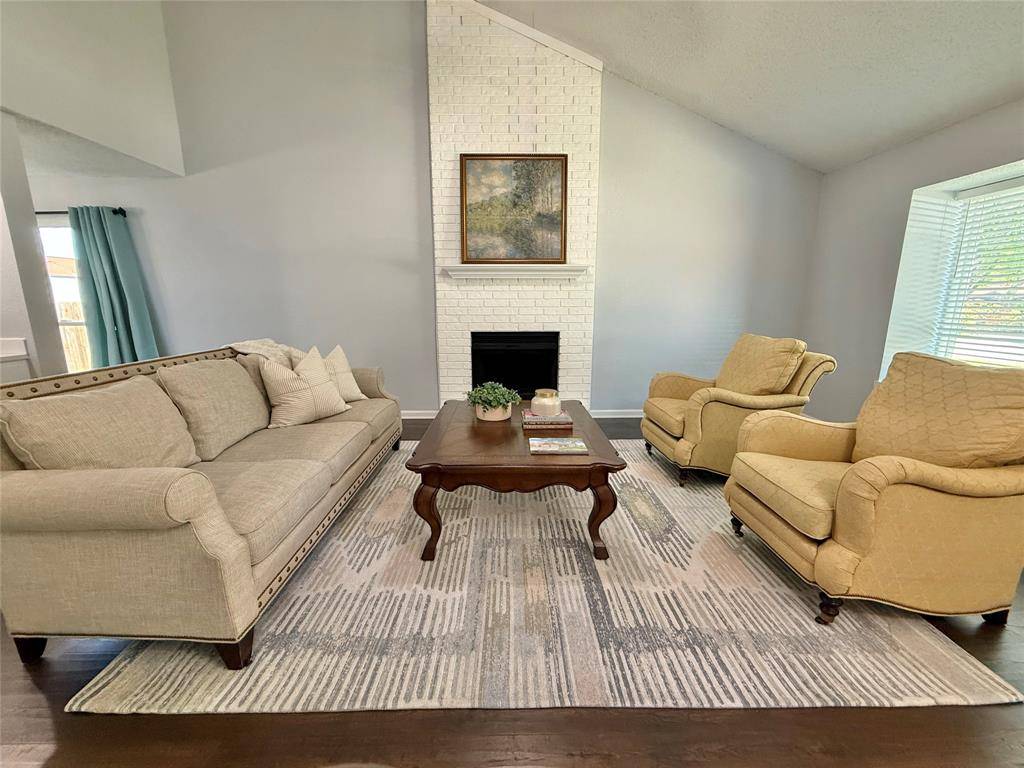 2621 Bayberry Lane, Euless, TX 76039