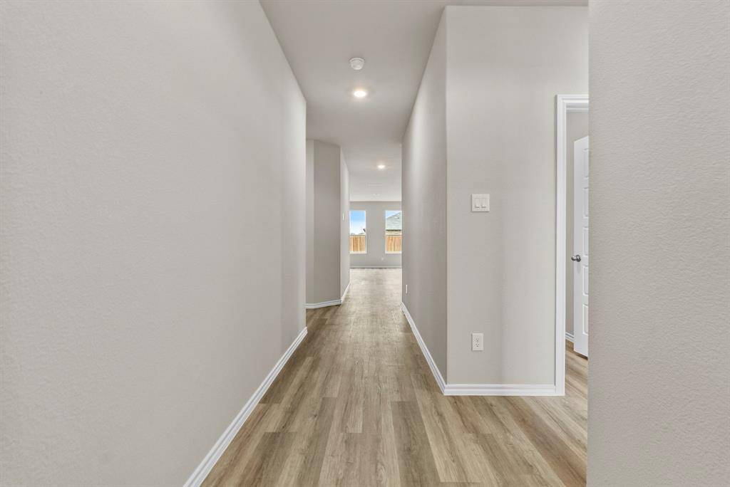 9704 Austin Hollow Road, Fort Worth, TX 76036