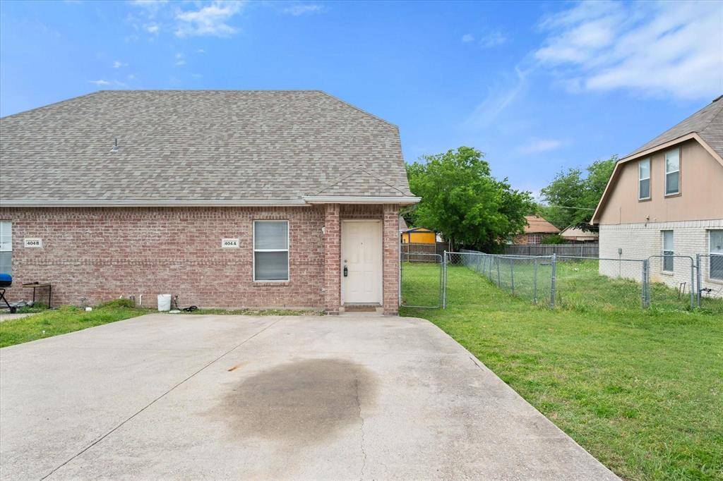 404 Kings Way Drive, Mansfield, TX 76063