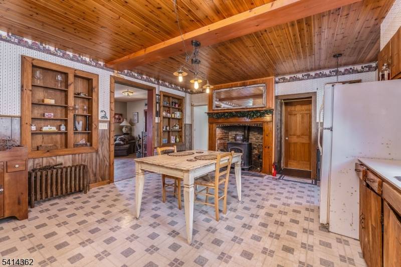 243 County Road 627, Pohatcong Twp., NJ 08848