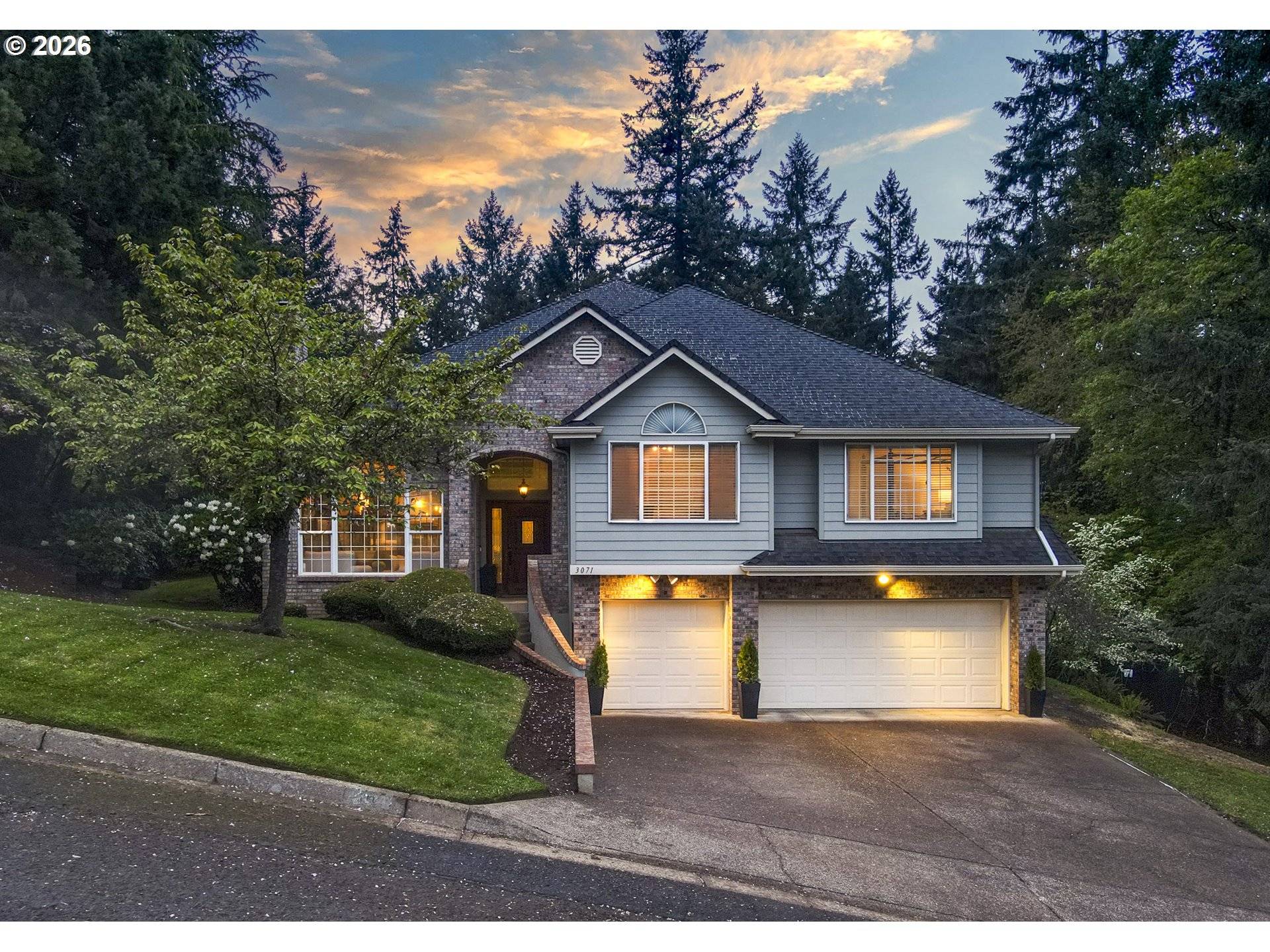 3071 SOLOMAN LOOP, Eugene, OR 97405