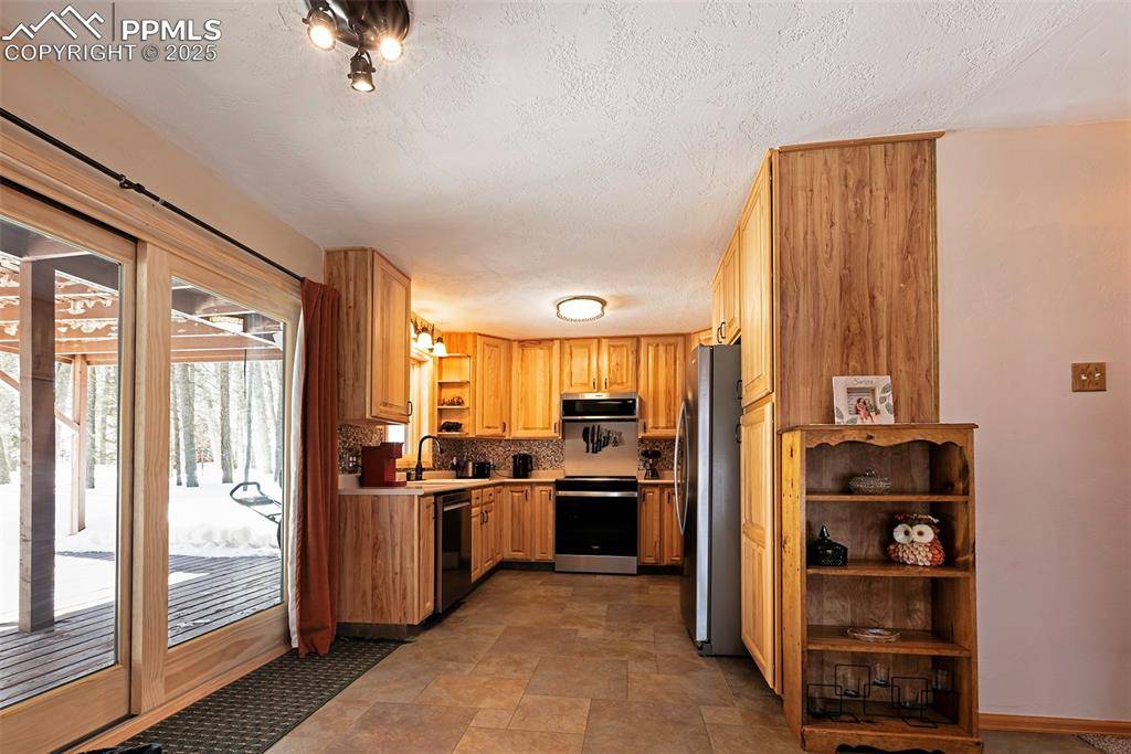 861 Balsam DR, Cimarron, CO 81220