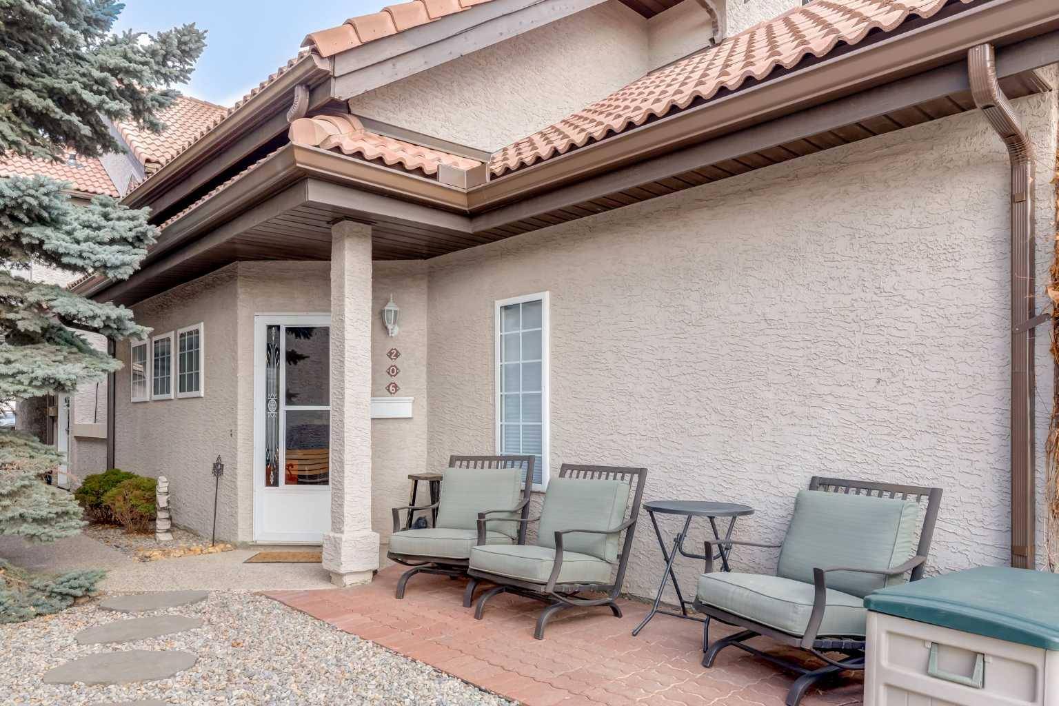 1997 Sirocco DR SW #206, Calgary, AB T3H 3E6