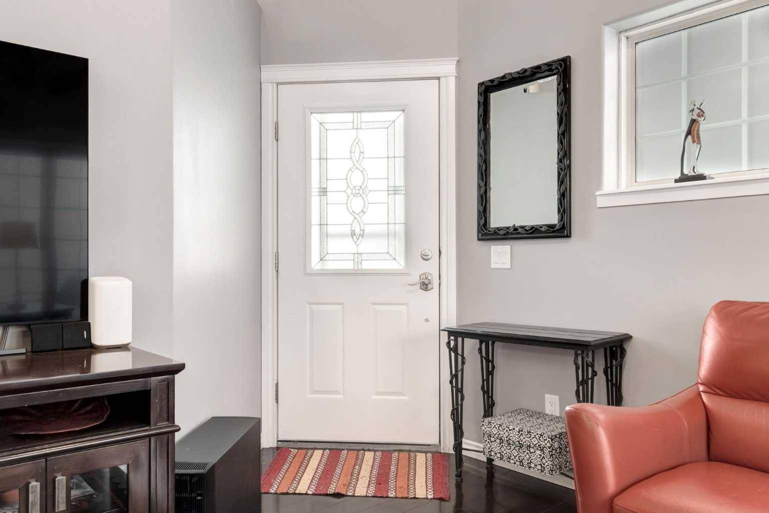 1997 Sirocco DR SW #206, Calgary, AB T3H 3E6