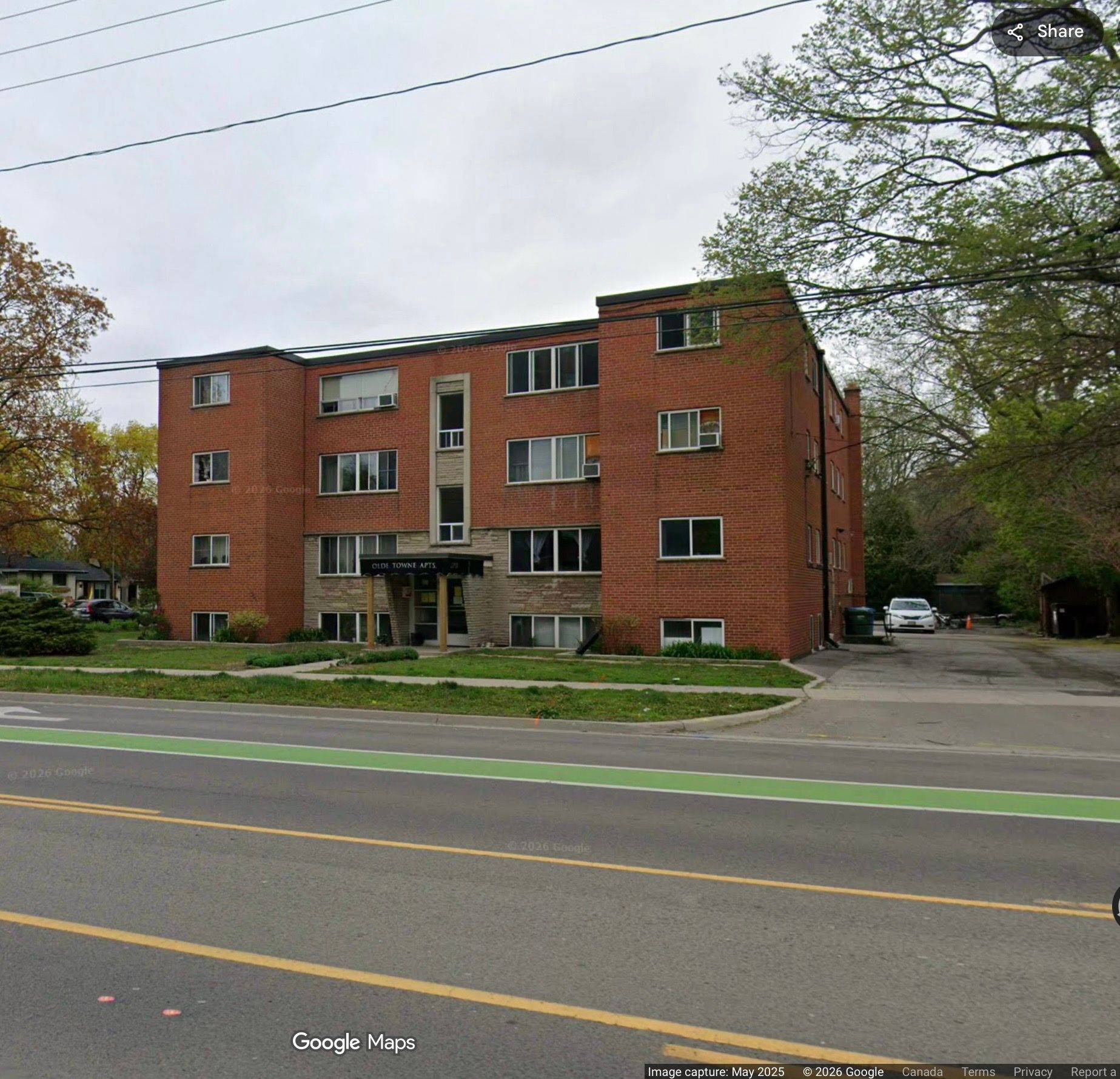 2393 New ST #402, Burlington, ON L7R 1K1