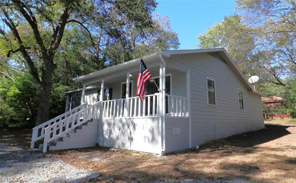 708 Ellington Street, Atlanta, TX 75551