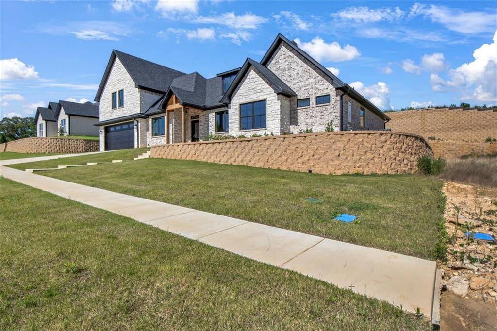 1001 Mallard Drive, Lindale, TX 75771